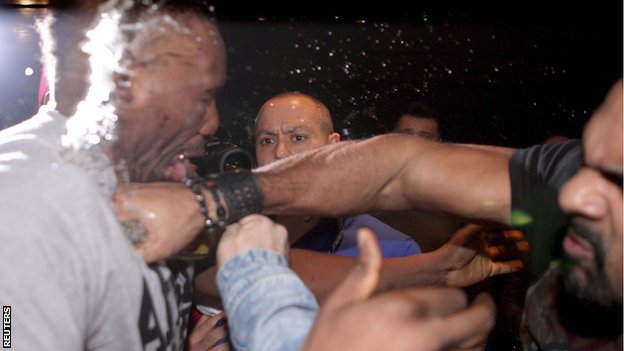 _58583470_dereck_chisora_david_haye_reuters2.jpg