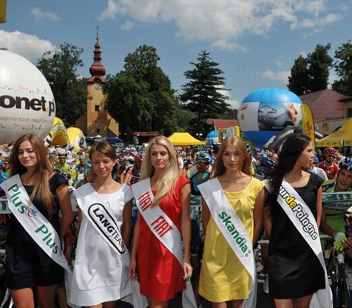 polonia_podiumgirls3.jpg