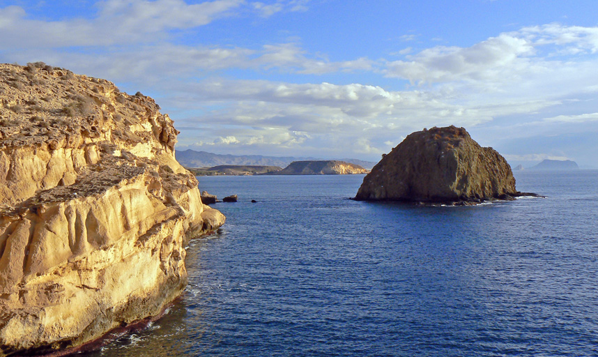 Isla_Negra_-_Almer%C3%ADa.jpg