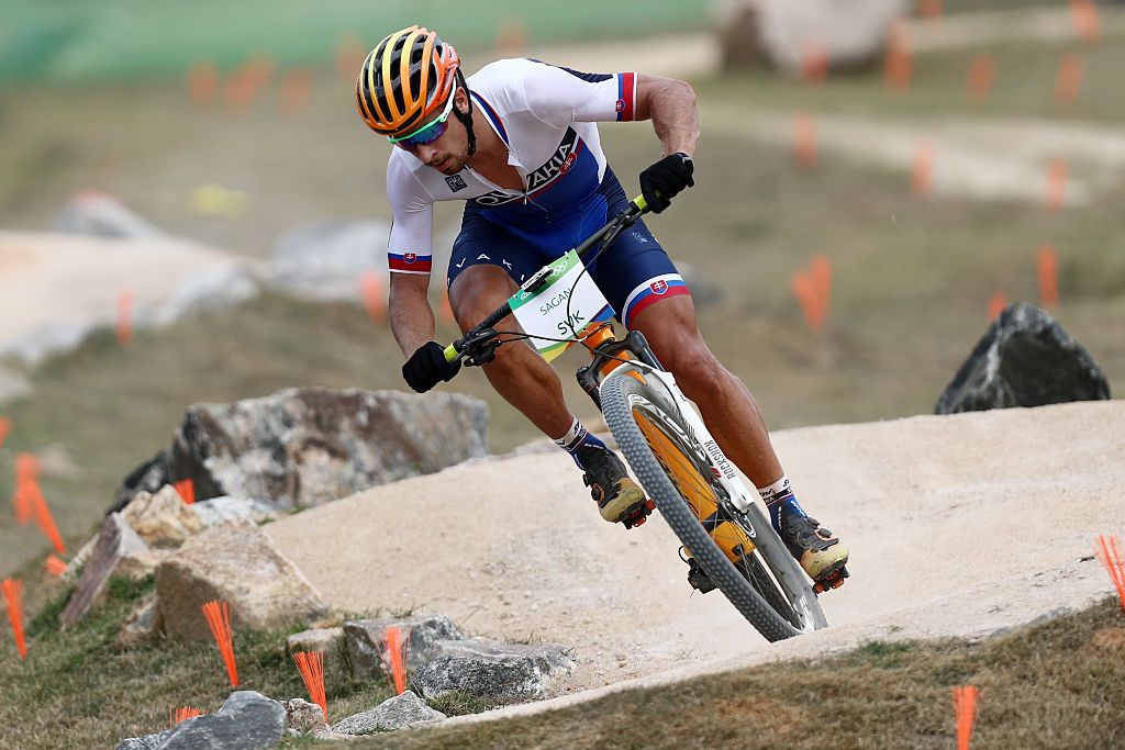 www.cyclingnews.com