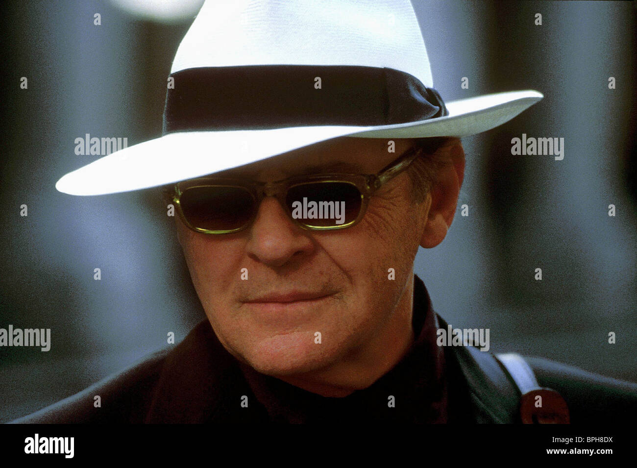 anthony-hopkins-hannibal-2001-BPH8DX.jpg