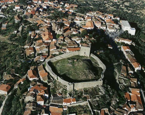 castelo-de-celorico-da-beira.jpg