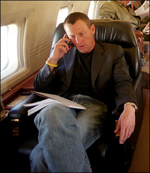t1_armstrong2.jpg