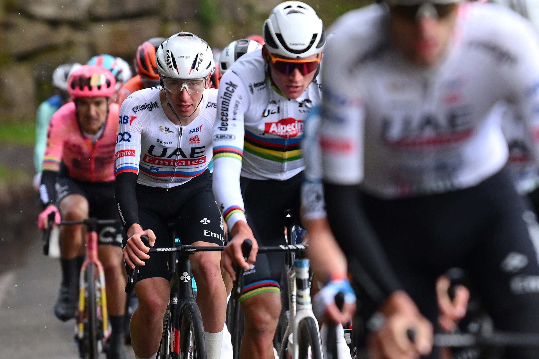 www.cyclingnews.com