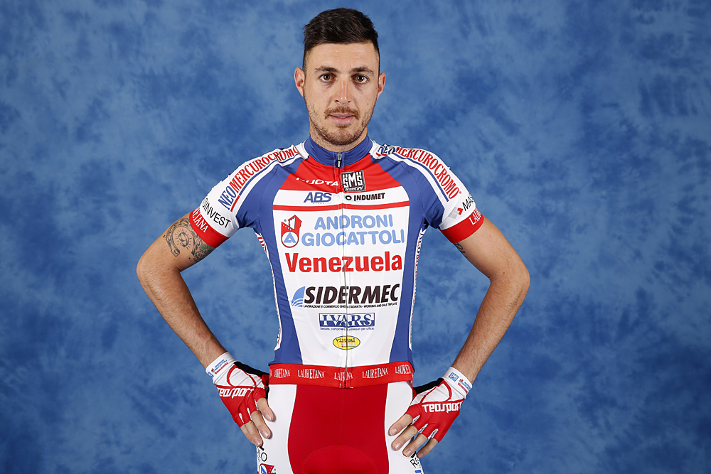www.cyclingnews.com