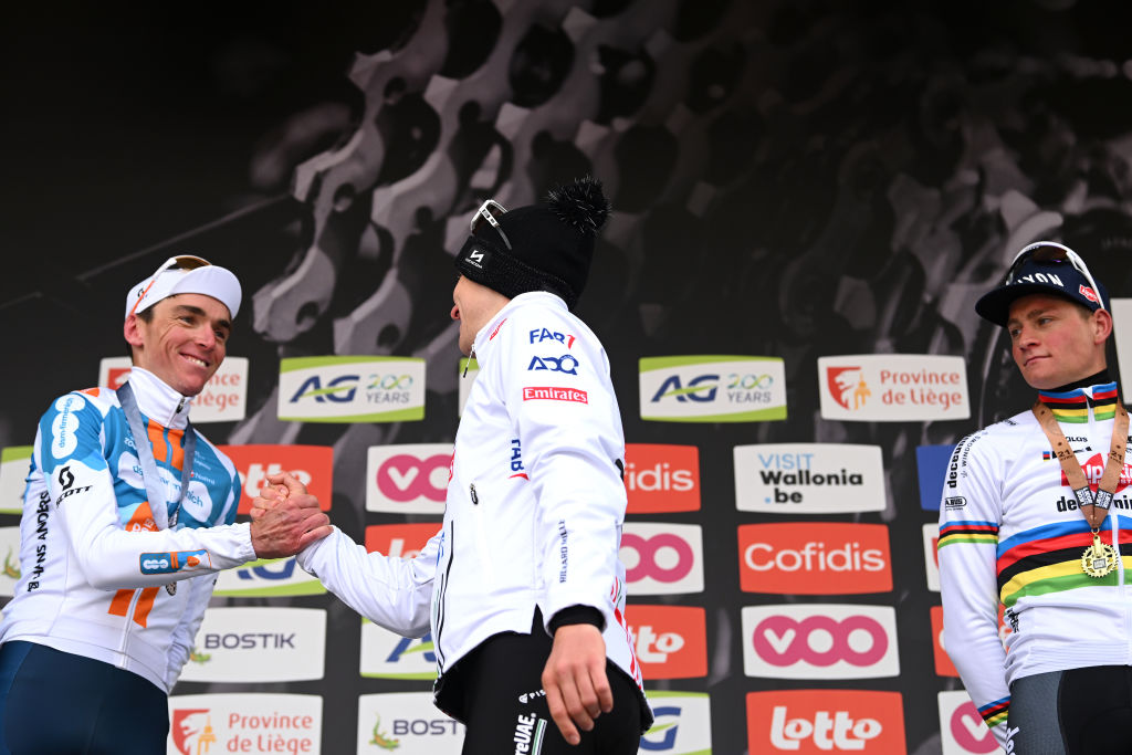 www.cyclingnews.com