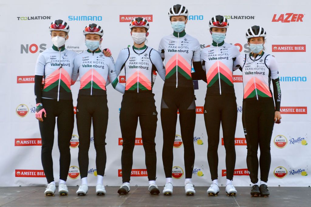 www.cyclingnews.com