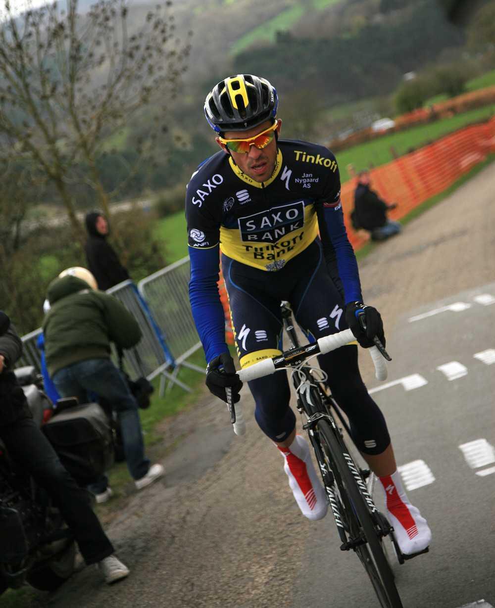 BIODTN4CcAEYH5O.jpg:large