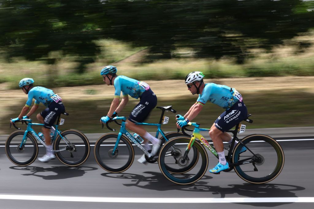 www.cyclingnews.com