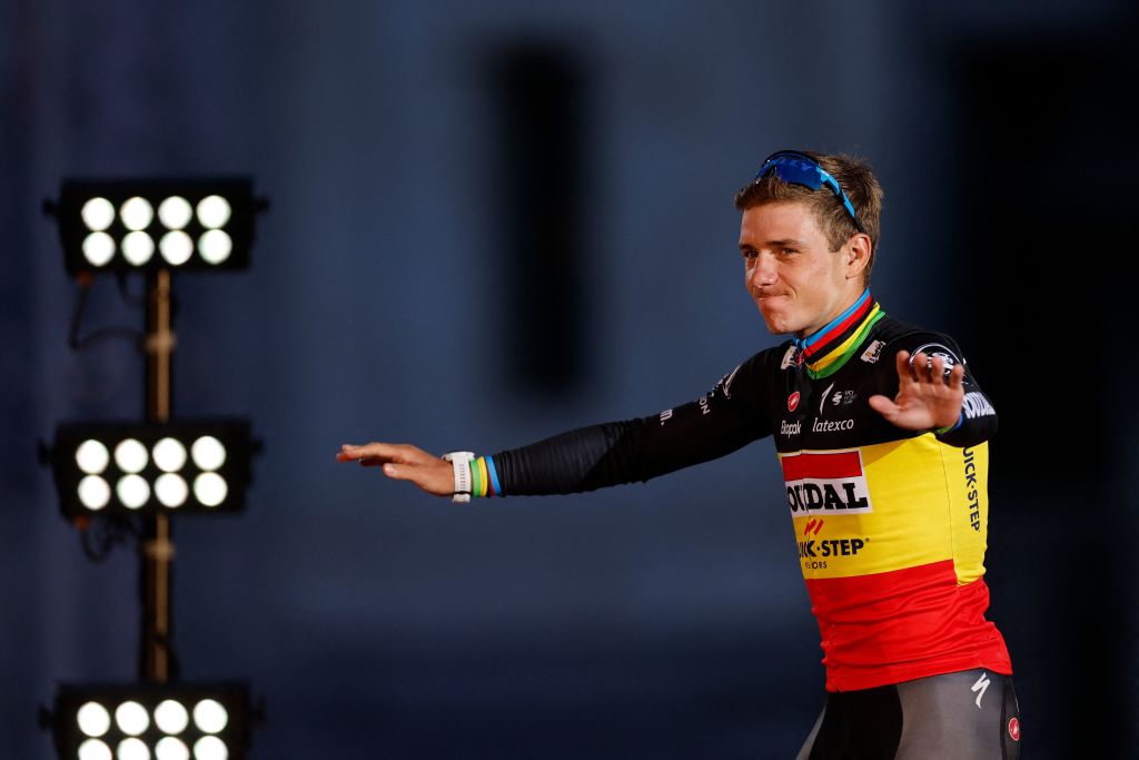 www.cyclingnews.com