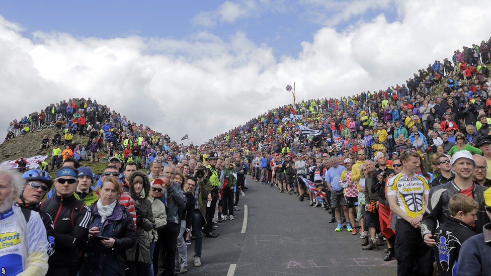 _76077071_buttertubs_ap.jpg