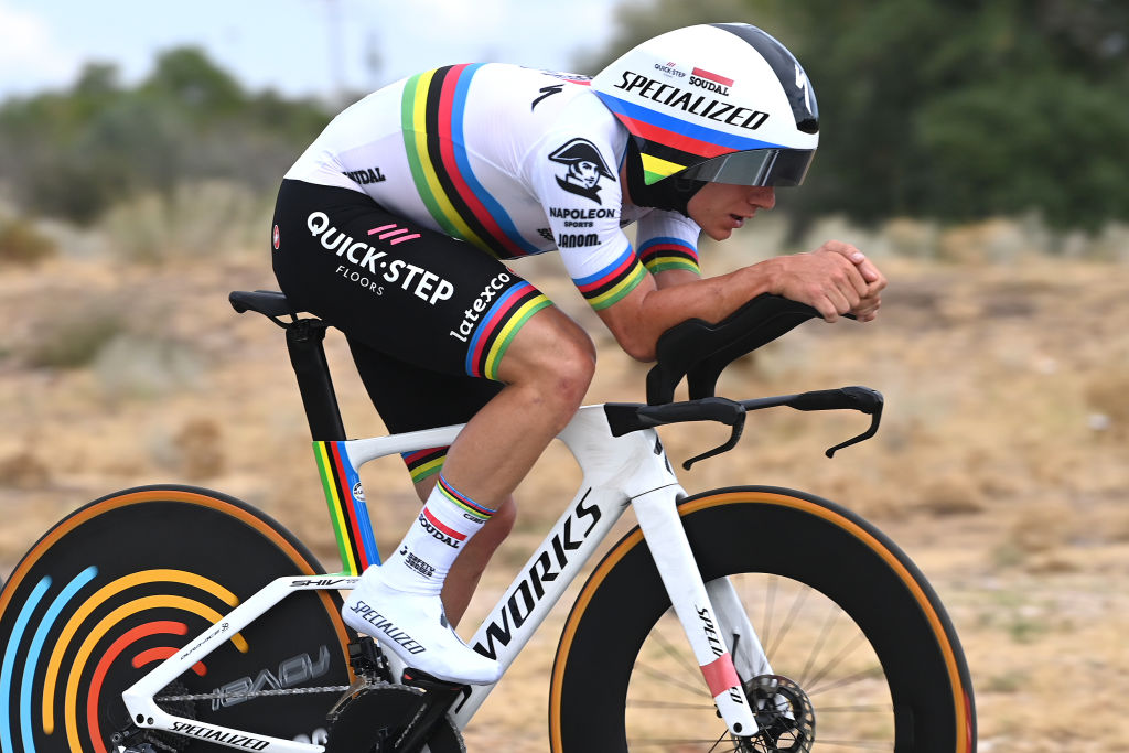 www.cyclingnews.com