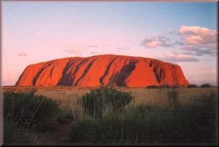 Uluru.jpg