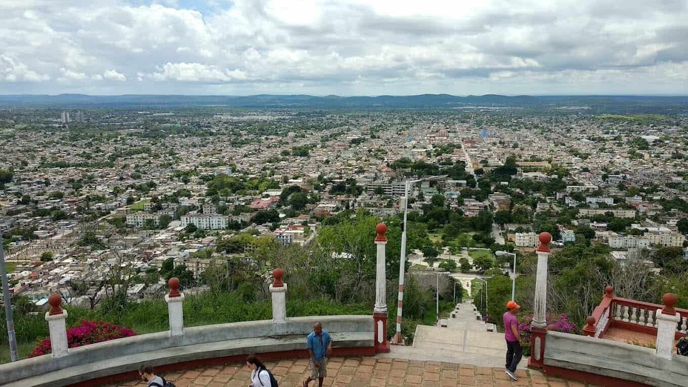 Holguin-loma-de-la-cruz.jpg