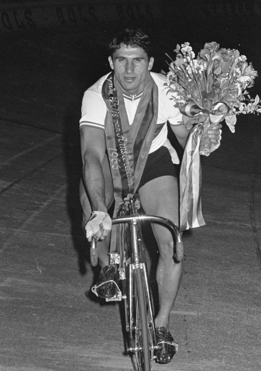 Omar_Pkhakadze_1966b.jpg