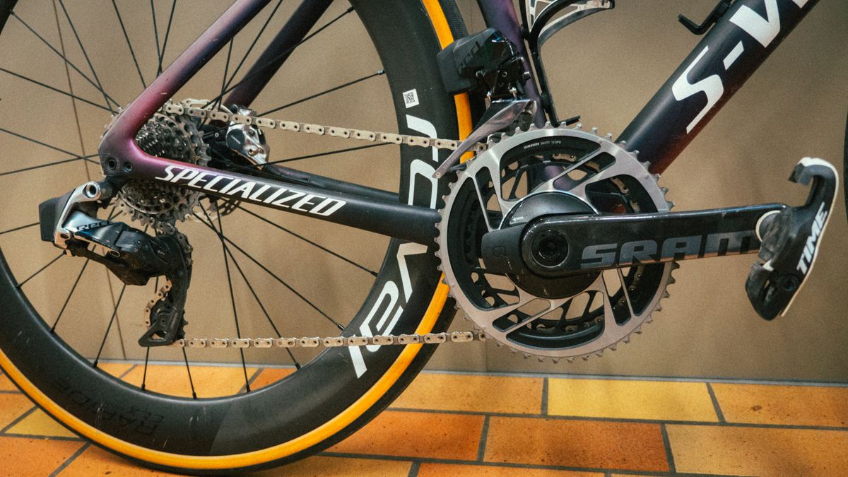www.cyclingnews.com