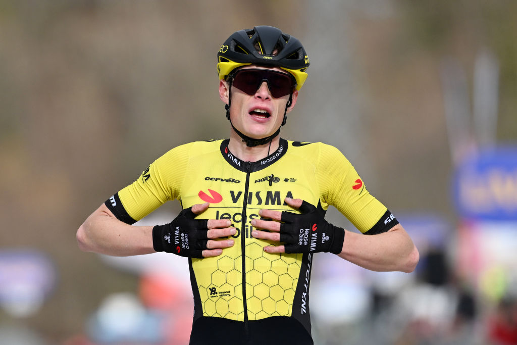 www.cyclingnews.com