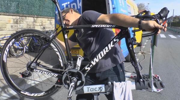 BkxW4mmCUAACbFh.jpg:med