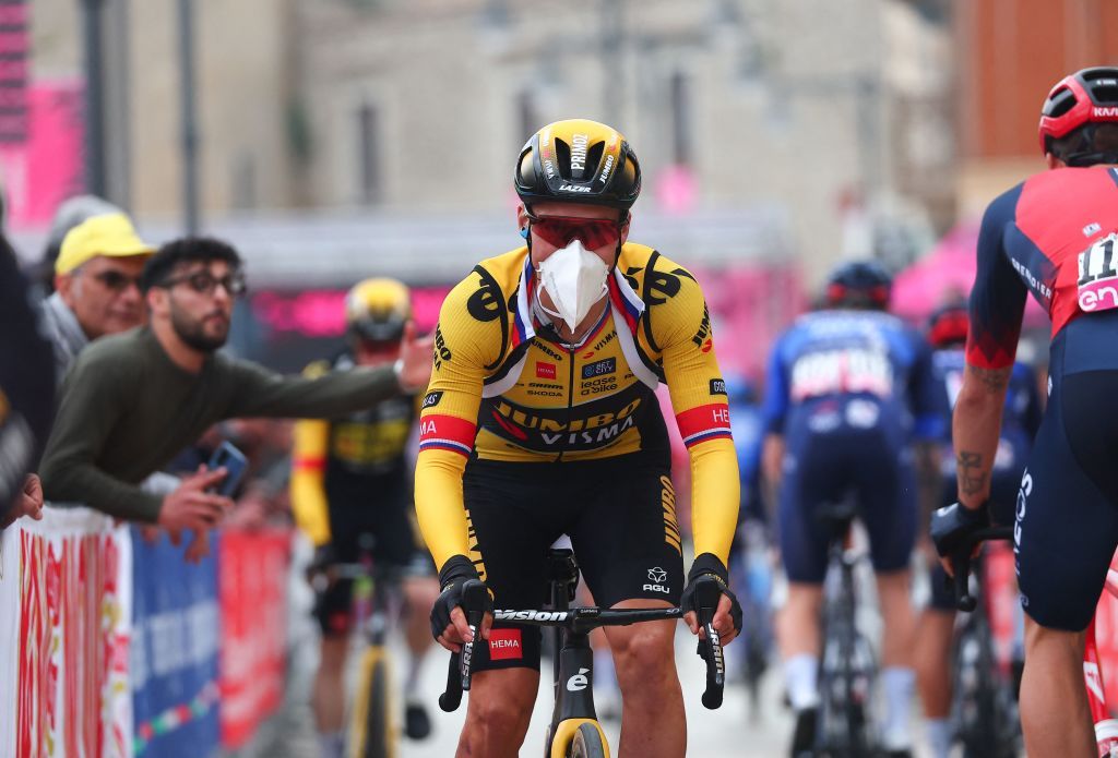 www.cyclingnews.com