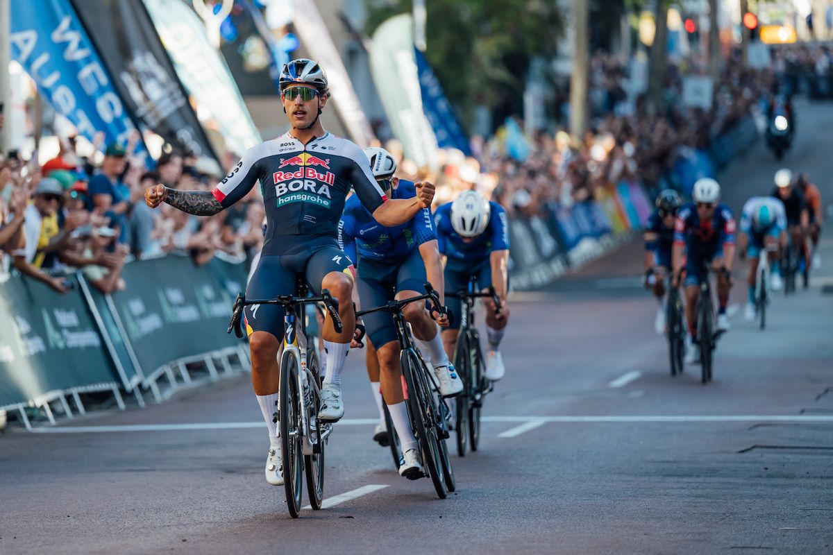 www.cyclingnews.com