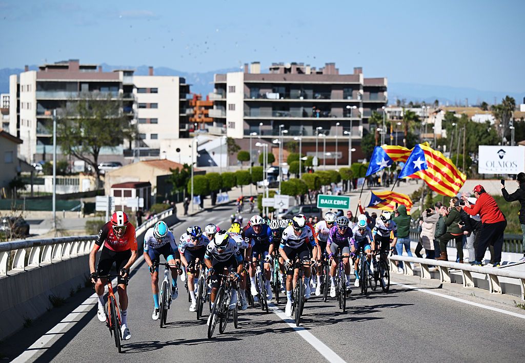 www.cyclingnews.com