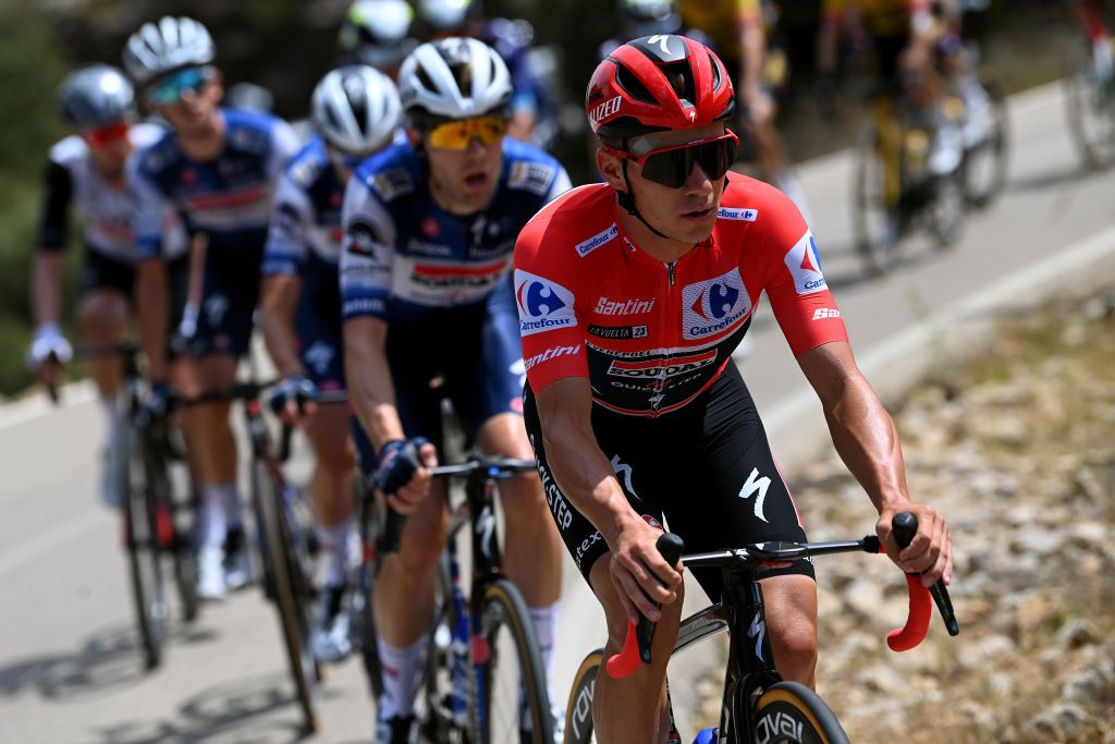 www.cyclingnews.com