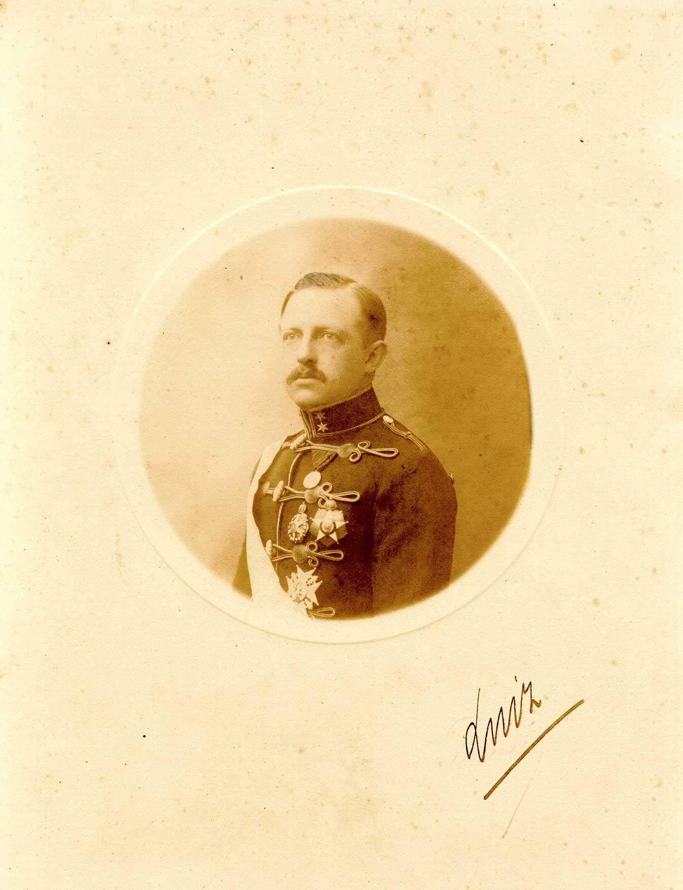 Luis_prince_imperial_1909_Brazil.JPG