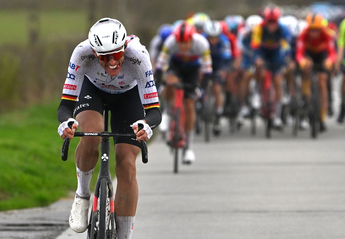 www.cyclingnews.com