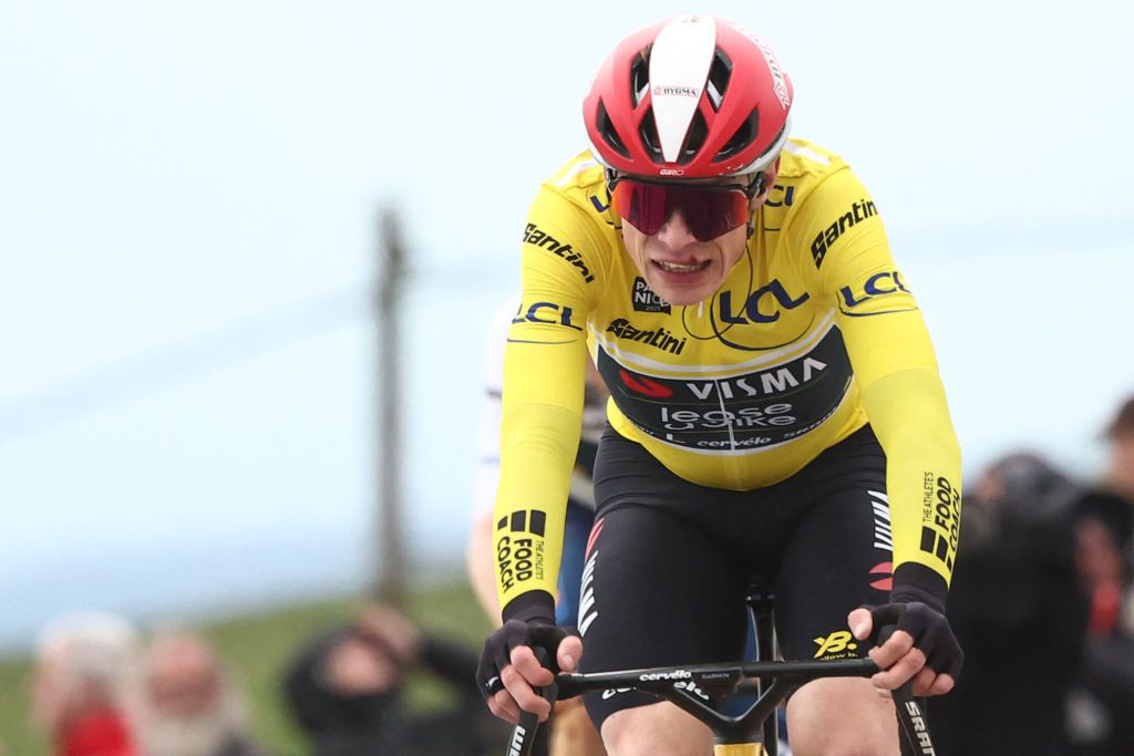 www.cyclingnews.com