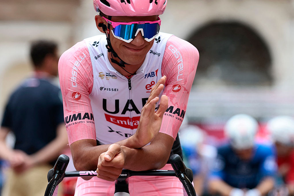 www.cyclingnews.com