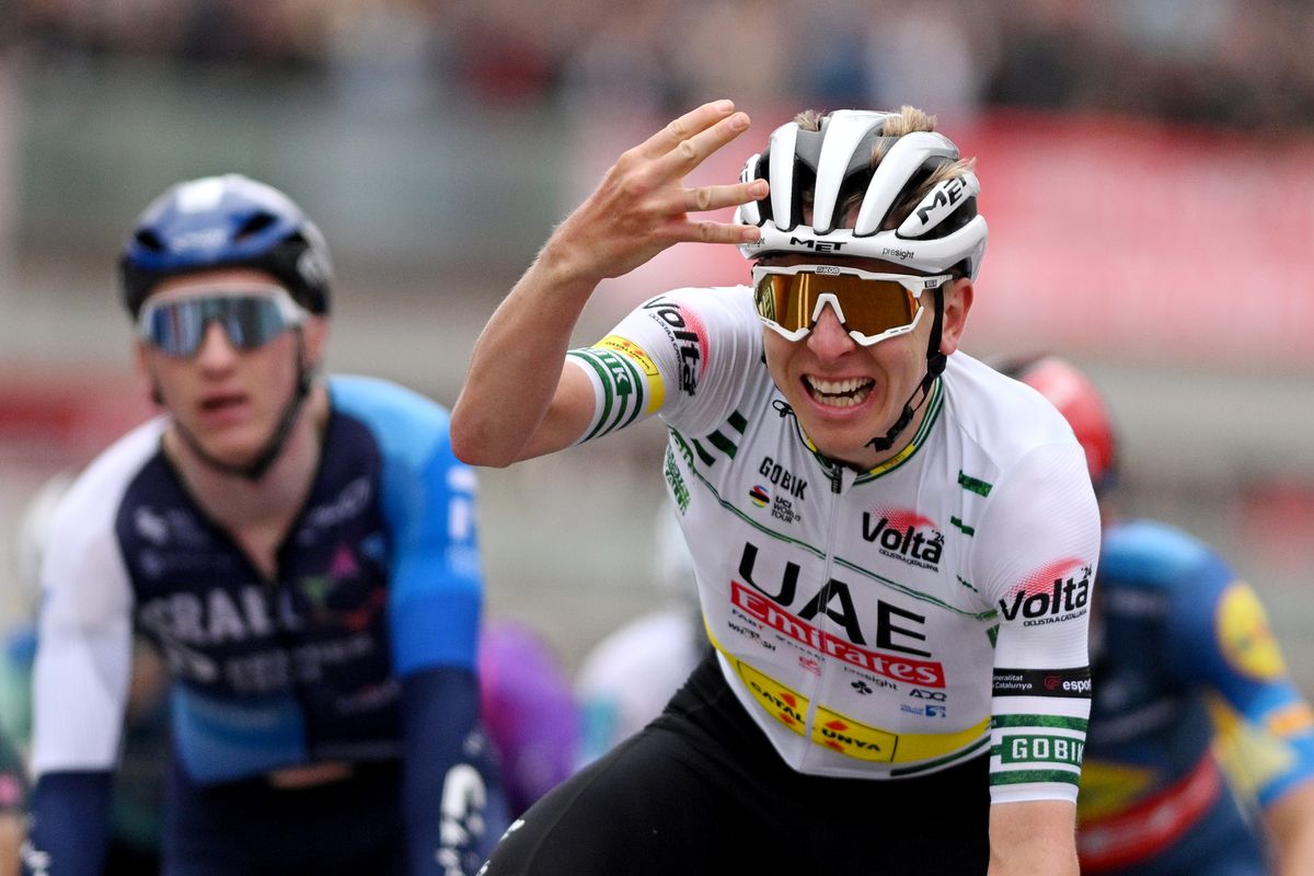 www.cyclingweekly.com