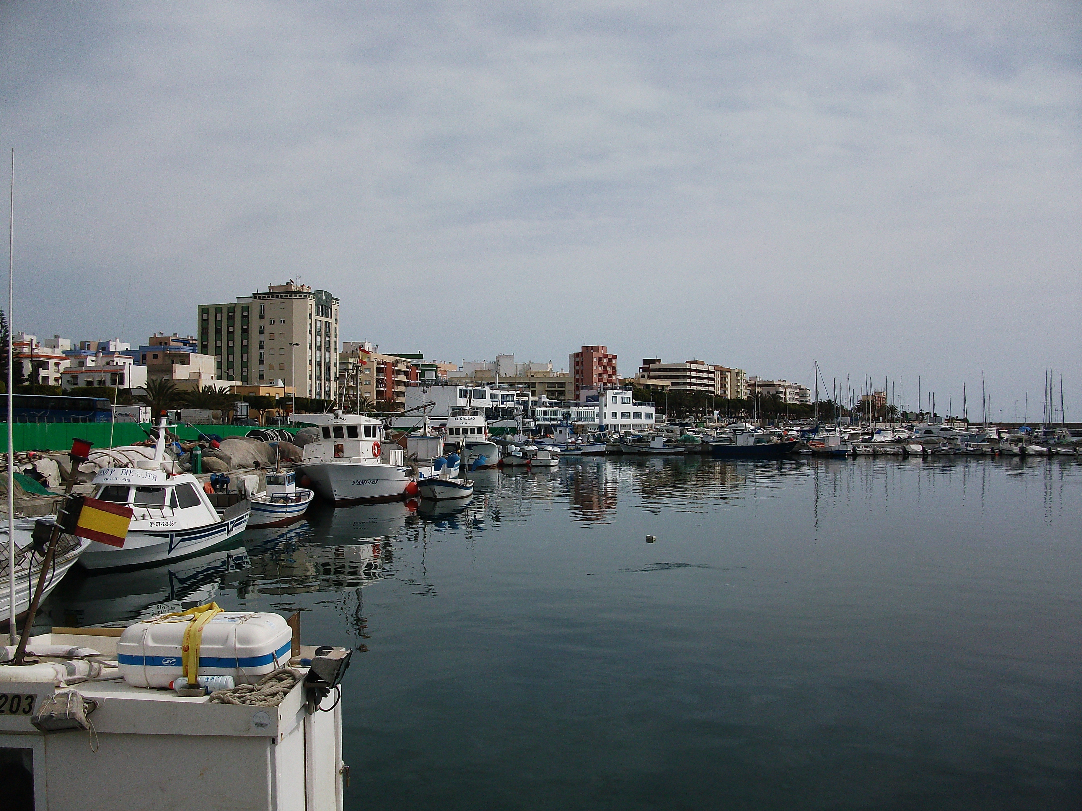 Adra._Imagen_del_Puerto.JPG