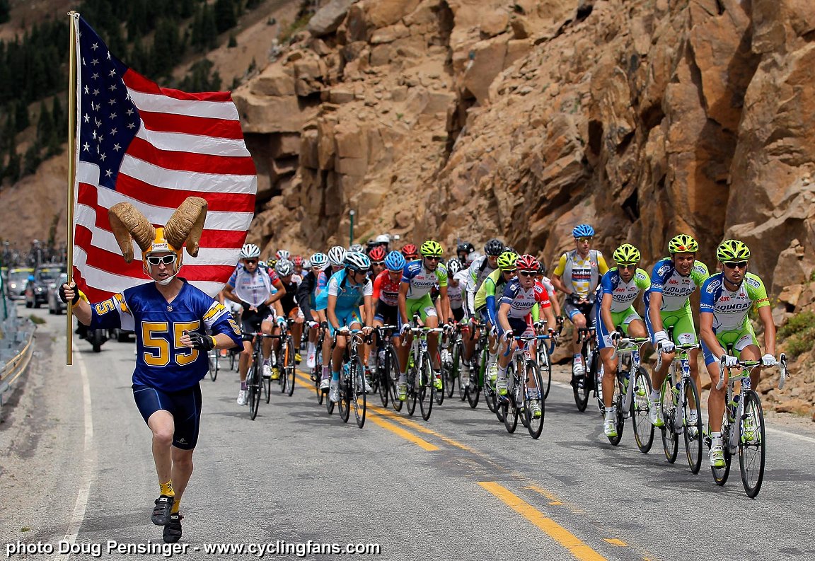 2012_usa_pro_challenge_stage4_peloton_antler_dude1.jpg