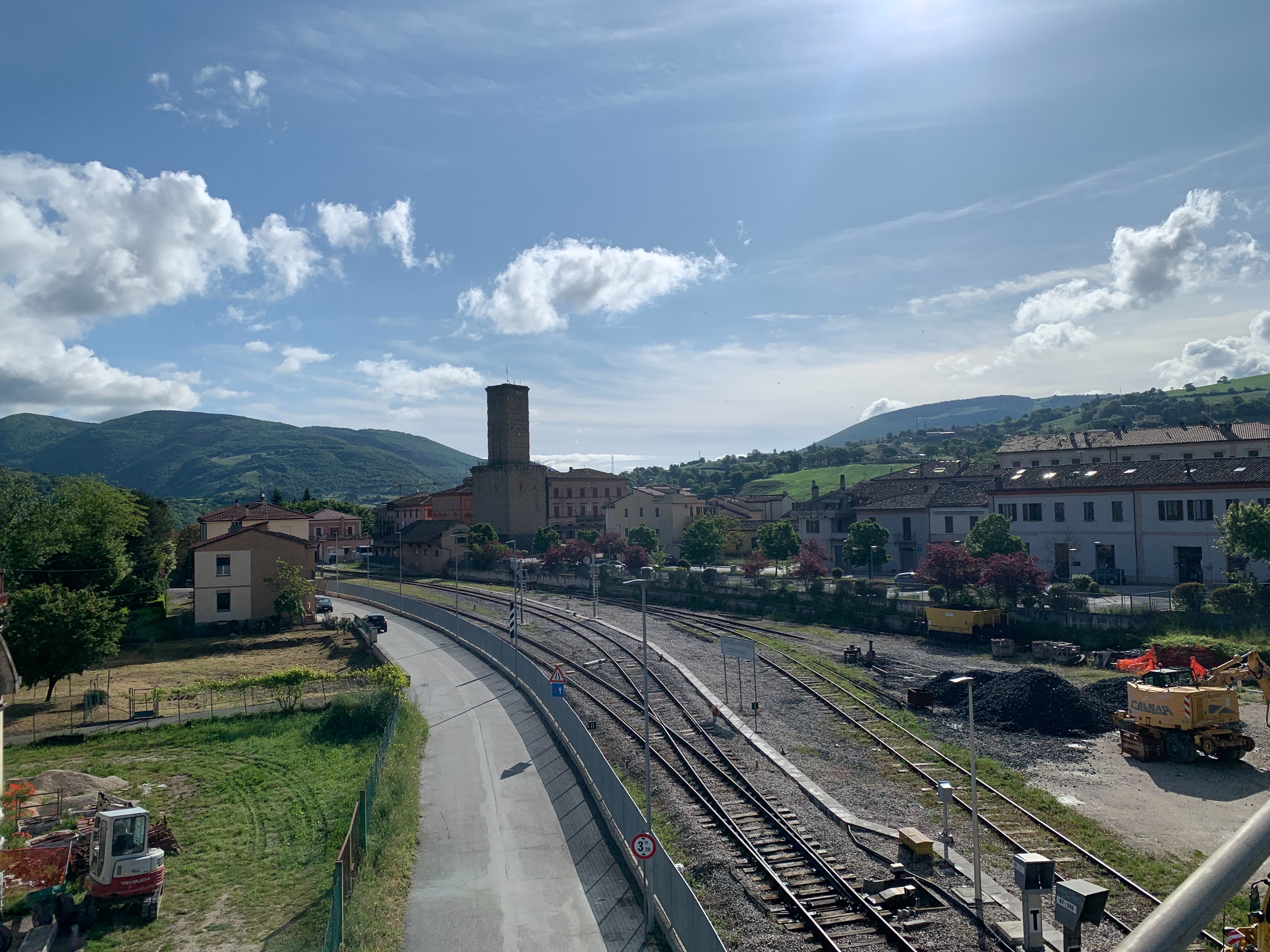 Castelraimondo_train_station_May_2023.jpeg