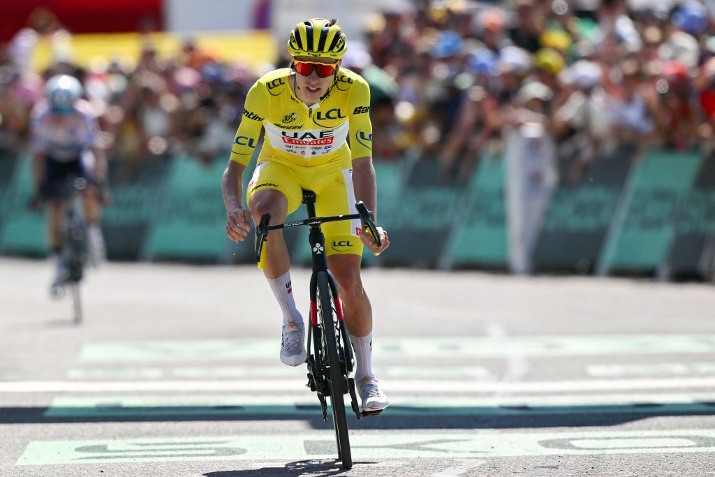 www.cyclingnews.com