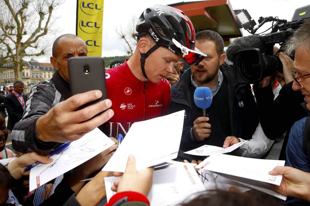 www.cyclingnews.com