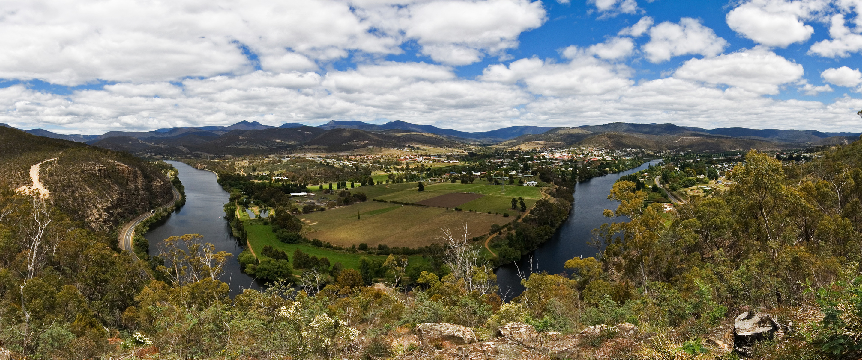New_Norfolk_from_Pulpit_Rock_Lookout_crop.jpg