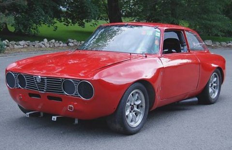 1972_Alfa_Romeo_GTV_GTAm_Race_Car_Front_1.jpg