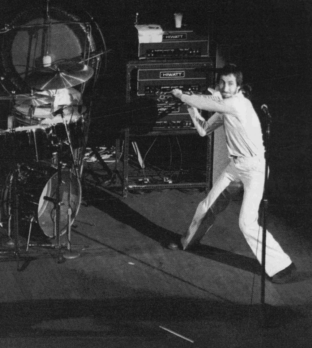 19731105_newcastle_smash.jpg