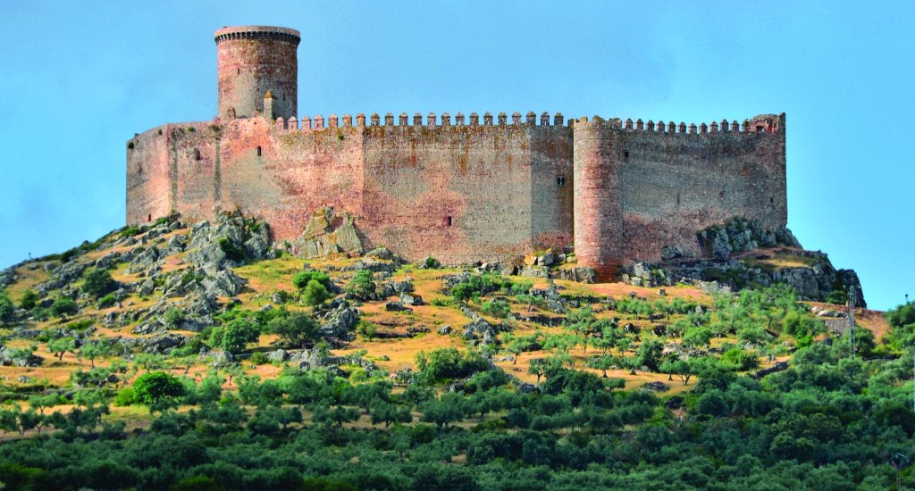 castillo_pueb_tcm7-195686.jpg