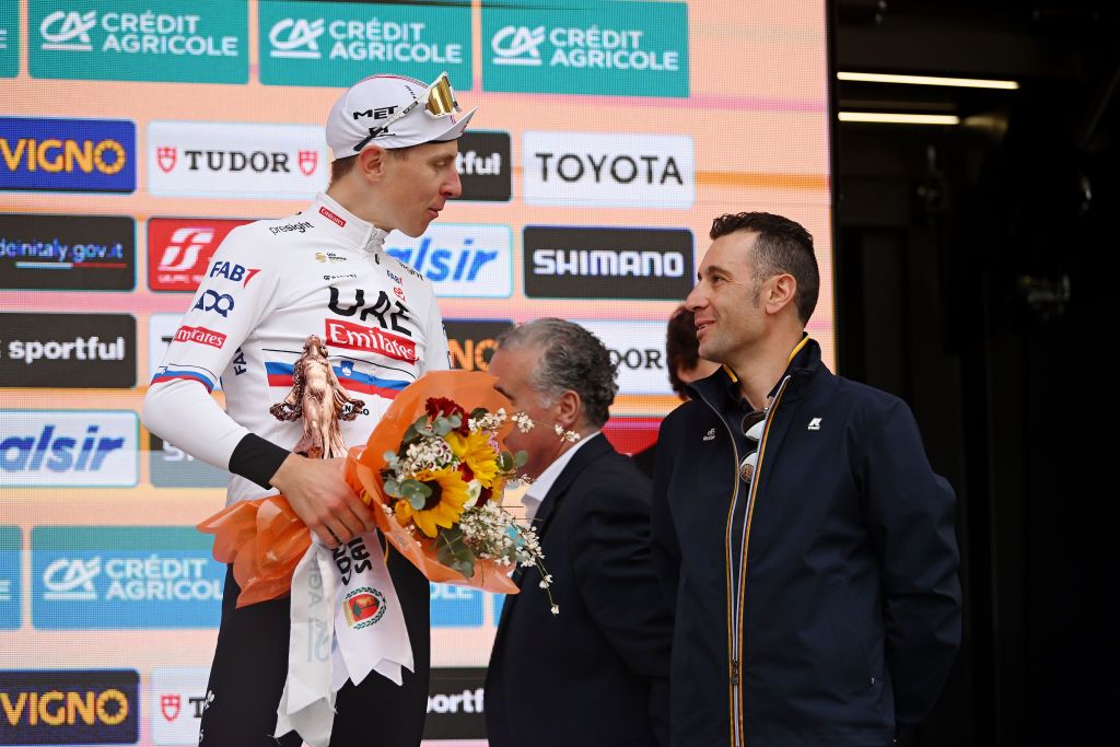 www.cyclingnews.com