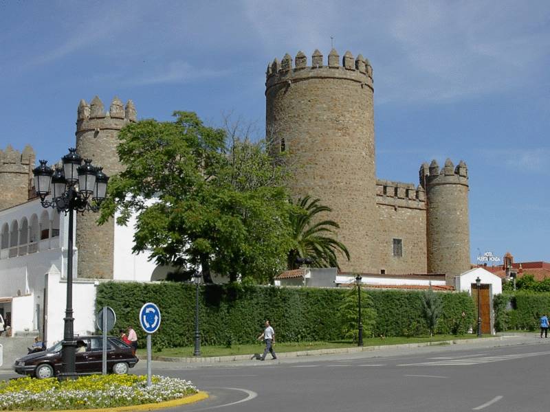 Castillo_de_Zafra.jpg