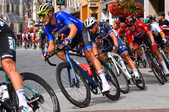www.cyclingnews.com