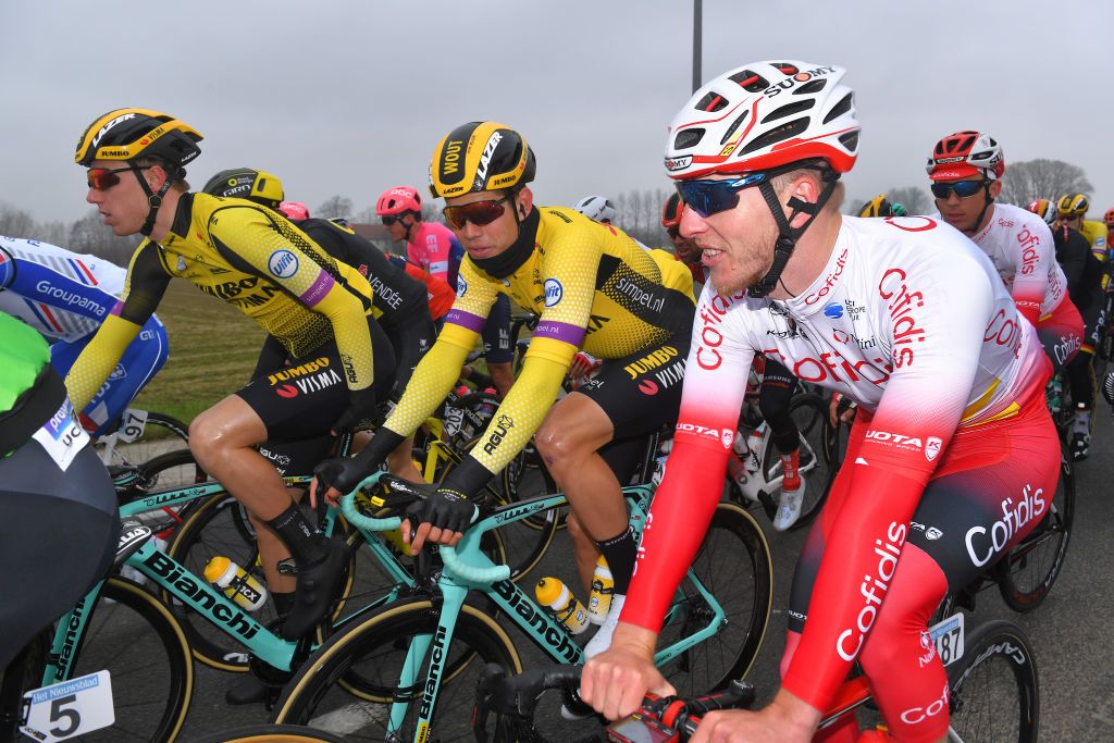 www.cyclingnews.com