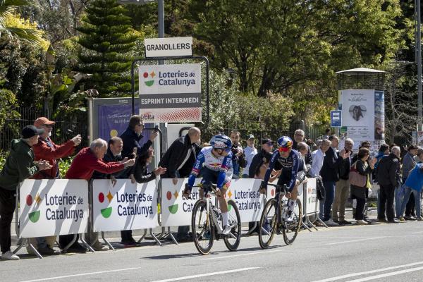 evenepoel-wins-intermediat-sprint-granollers-ahead-of-pidcock.jpg