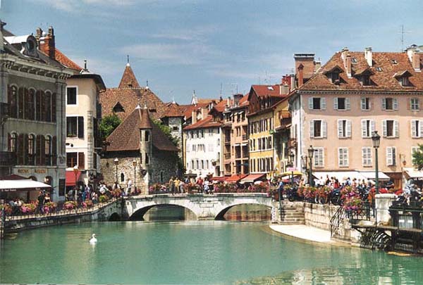 04gite-annecy.jpg
