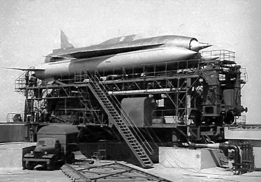 lavochkinela35003.jpg
