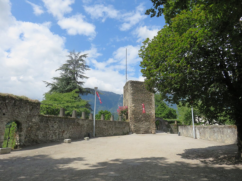 1024px-Conflans_015.JPG