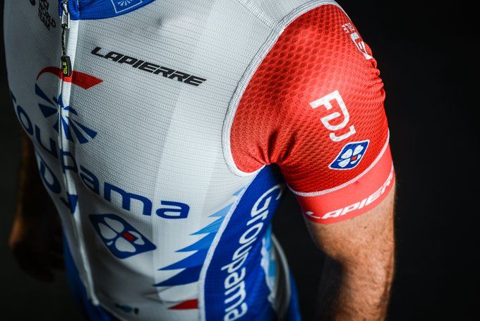 www.cyclingnews.com