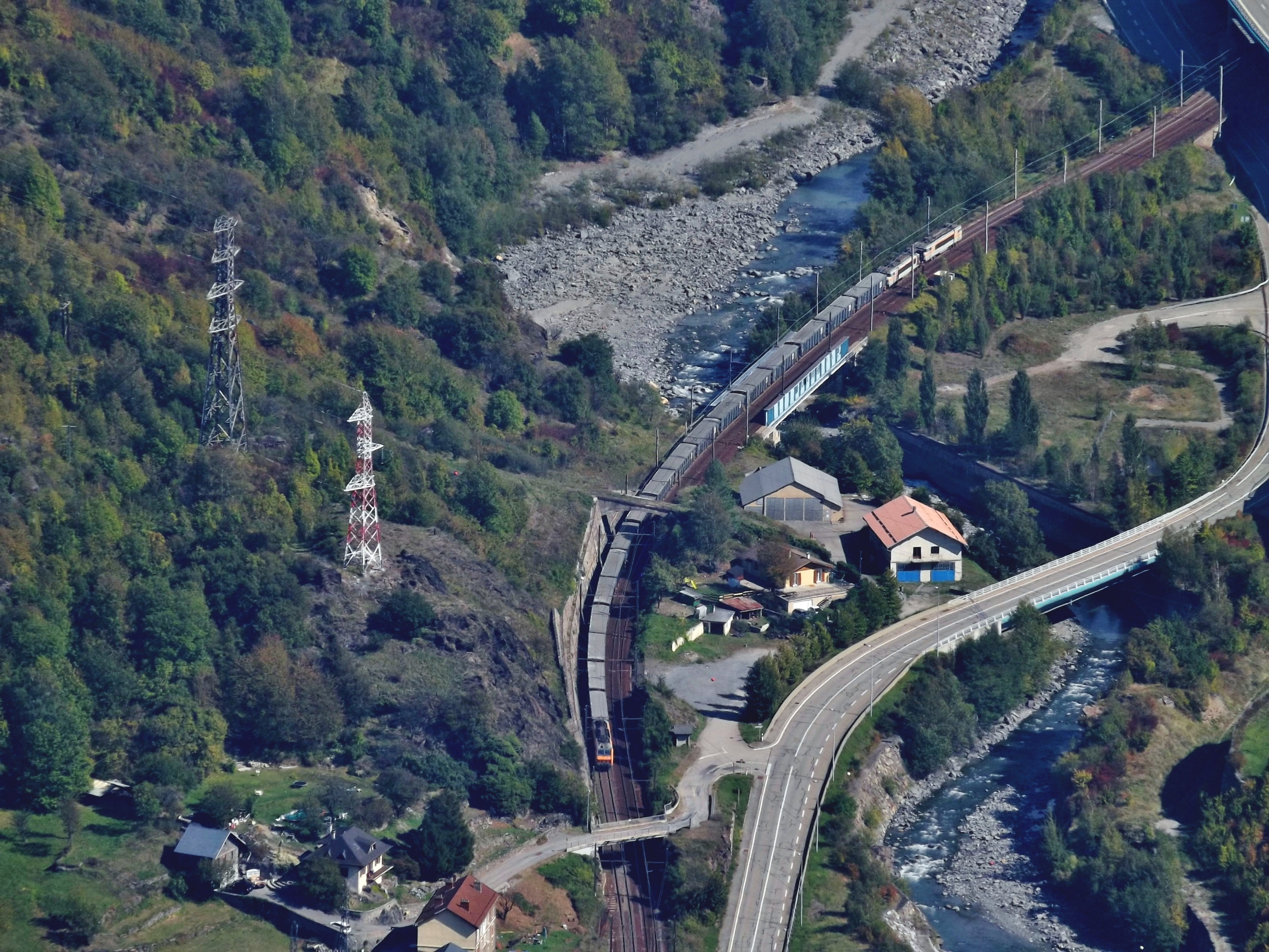 Fret_SNCF_en_Maurienne%2C_automne_2015.JPG